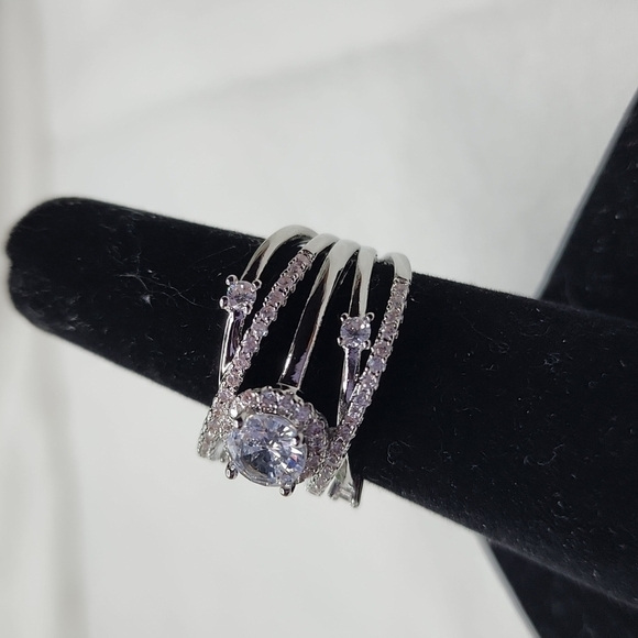 INFINITY DIAMOND RING🎄 - Picture 2 of 11